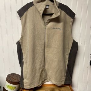 Men’s Columbia Steens Mountain Tan Fleece Vest Size XXL